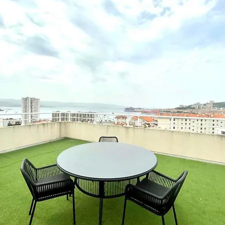 Bright Duplex - 360-degree View Of
